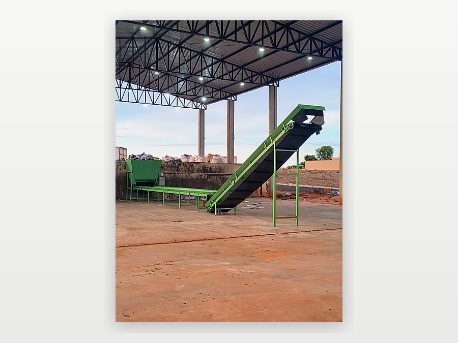 Esteira Transportadora Industrial fabricada pela TCMAQ, foto 2