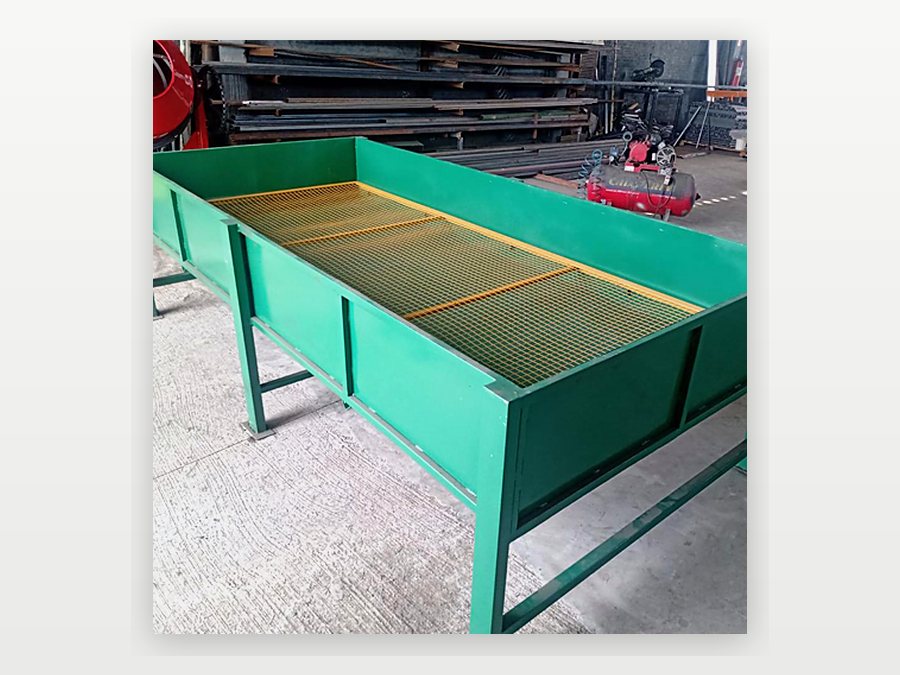 Mesa de Triagem para Recicláveis fabricada pela TCMAQ, foto 3