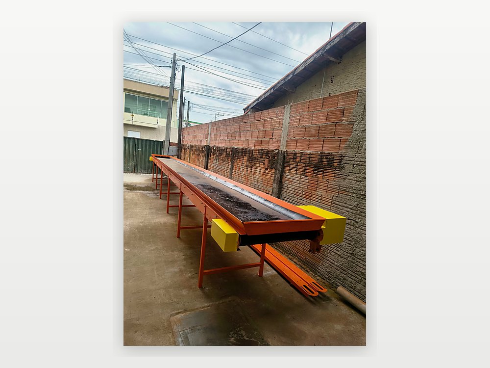 Esteira Transportadora Industrial fabricada pela TCMAQ